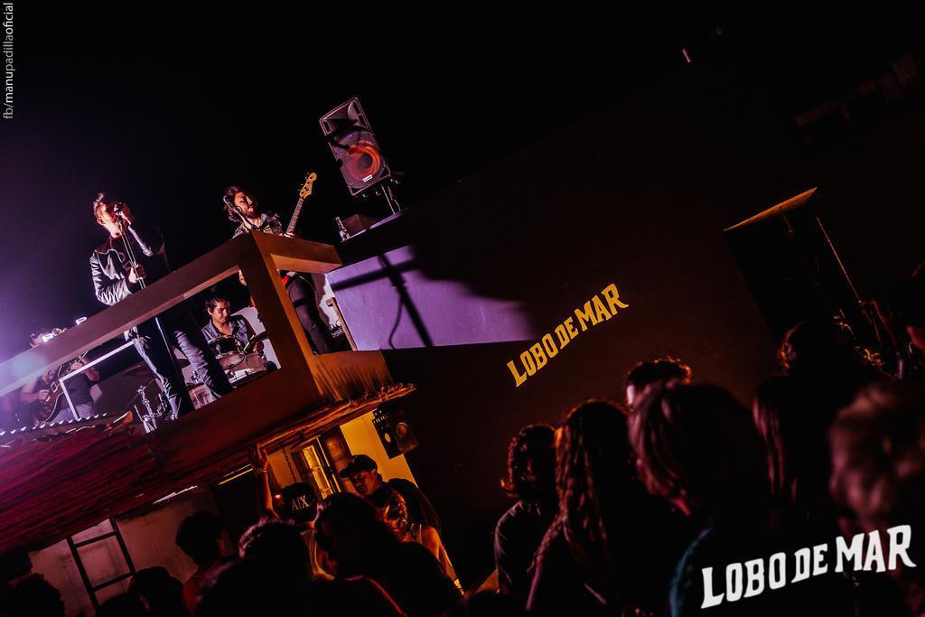 Lobo De Mar Hostel *