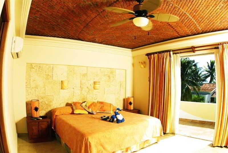 Casa Paraiso Hotel 2*
