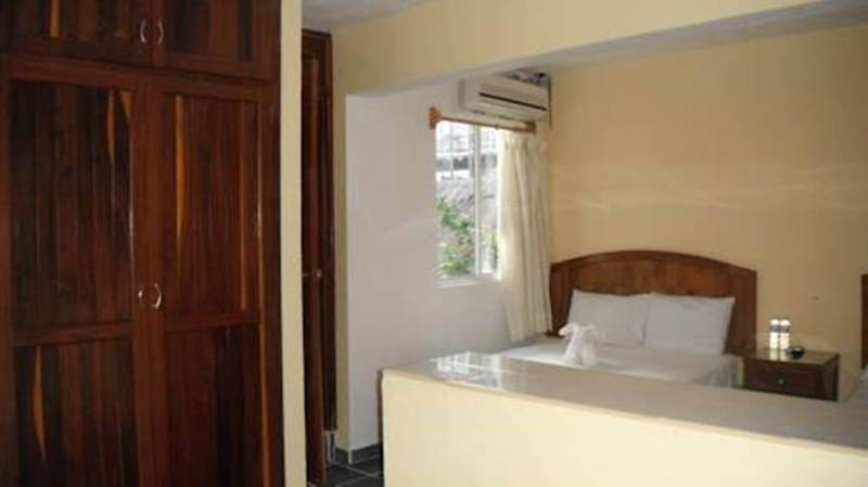 Plaza Del Sol Hotel 2*