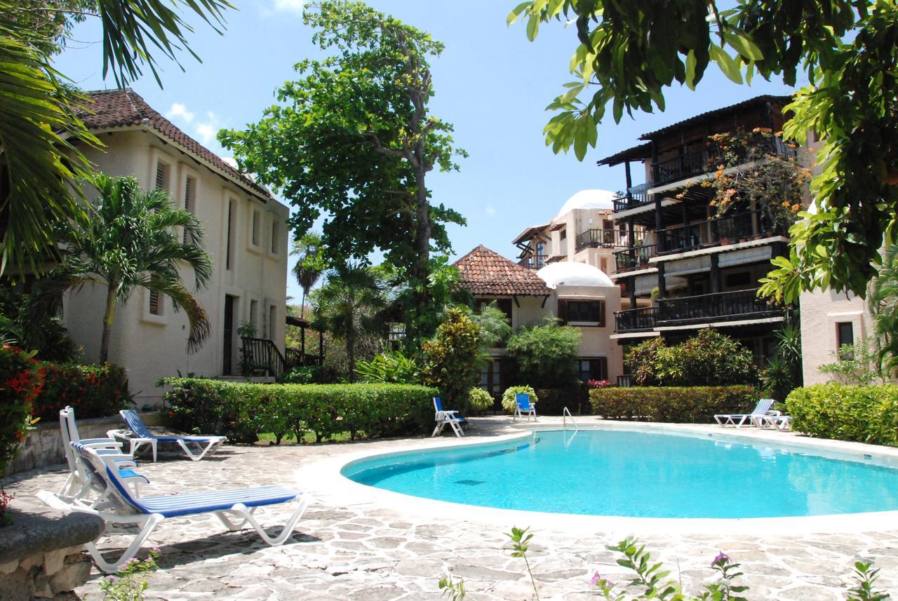 Casita Coba Steps Beach Apartamento *