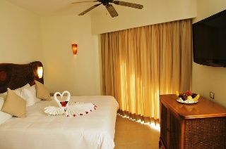 Sandos Caracol Eco Select Club Adults Only Hotel