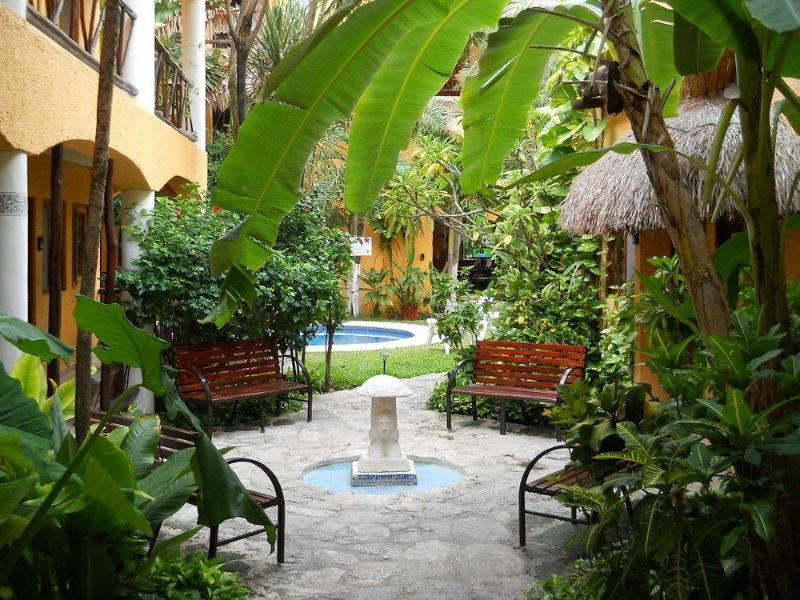 Bosque Caribe, 5th Av. Zone 3* Playa del Carmen