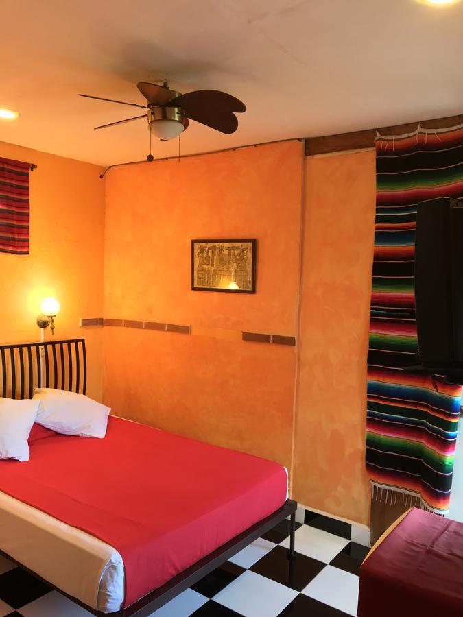 Colorado Khách sạn 2*
