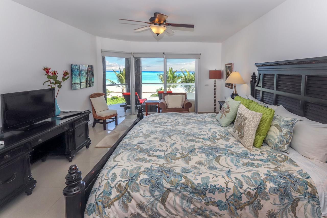 Beachfront With Jacuzzi, 3 Bedroom & Pool - At Mareazul Corazon Ferienhaus
