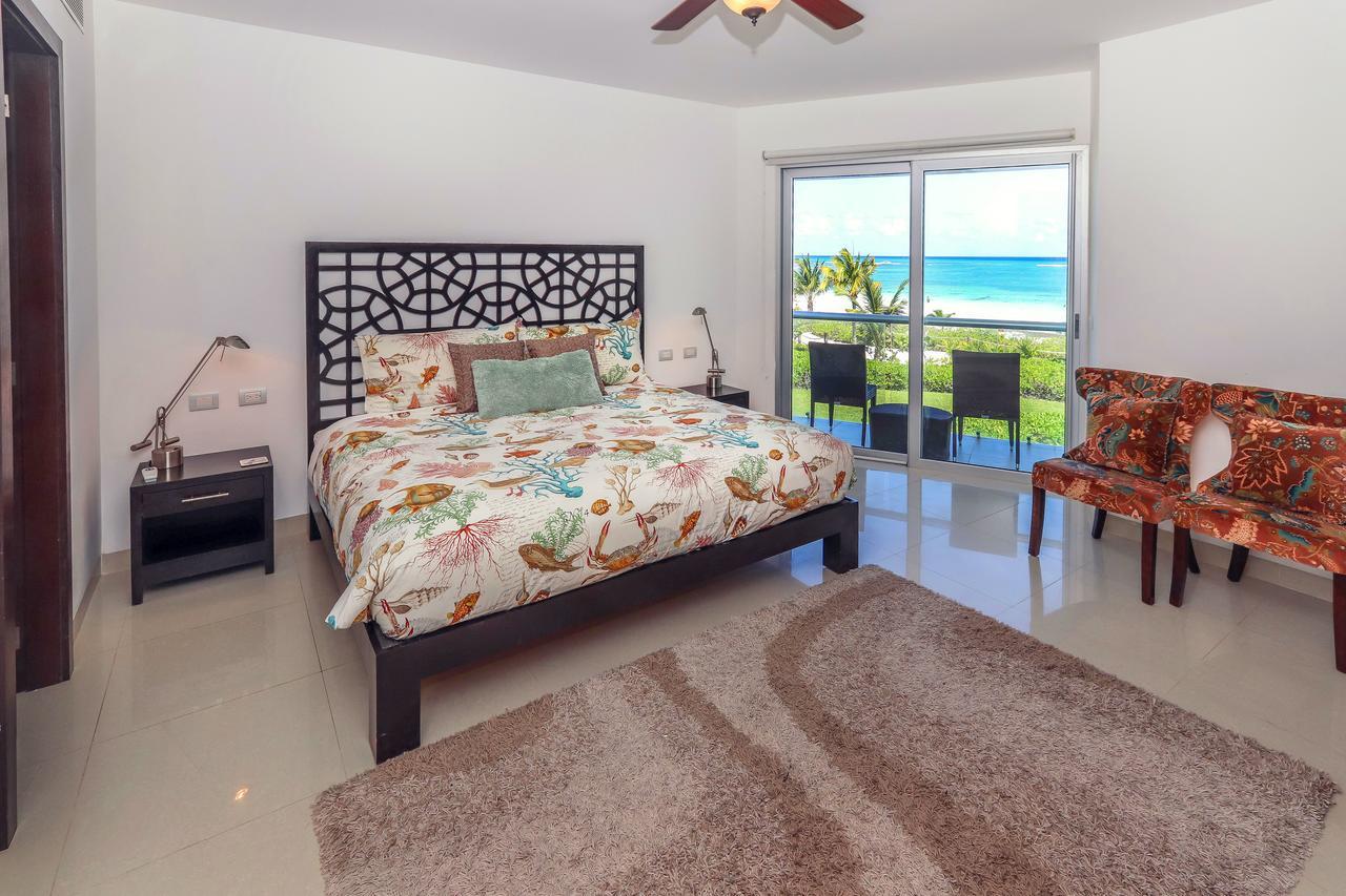 Beachfront With Jacuzzi, 3 Bedroom & Pool - At Mareazul Corazon *