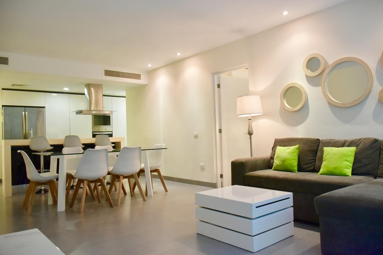 Family Getaway At Nick Price Residences Apartment