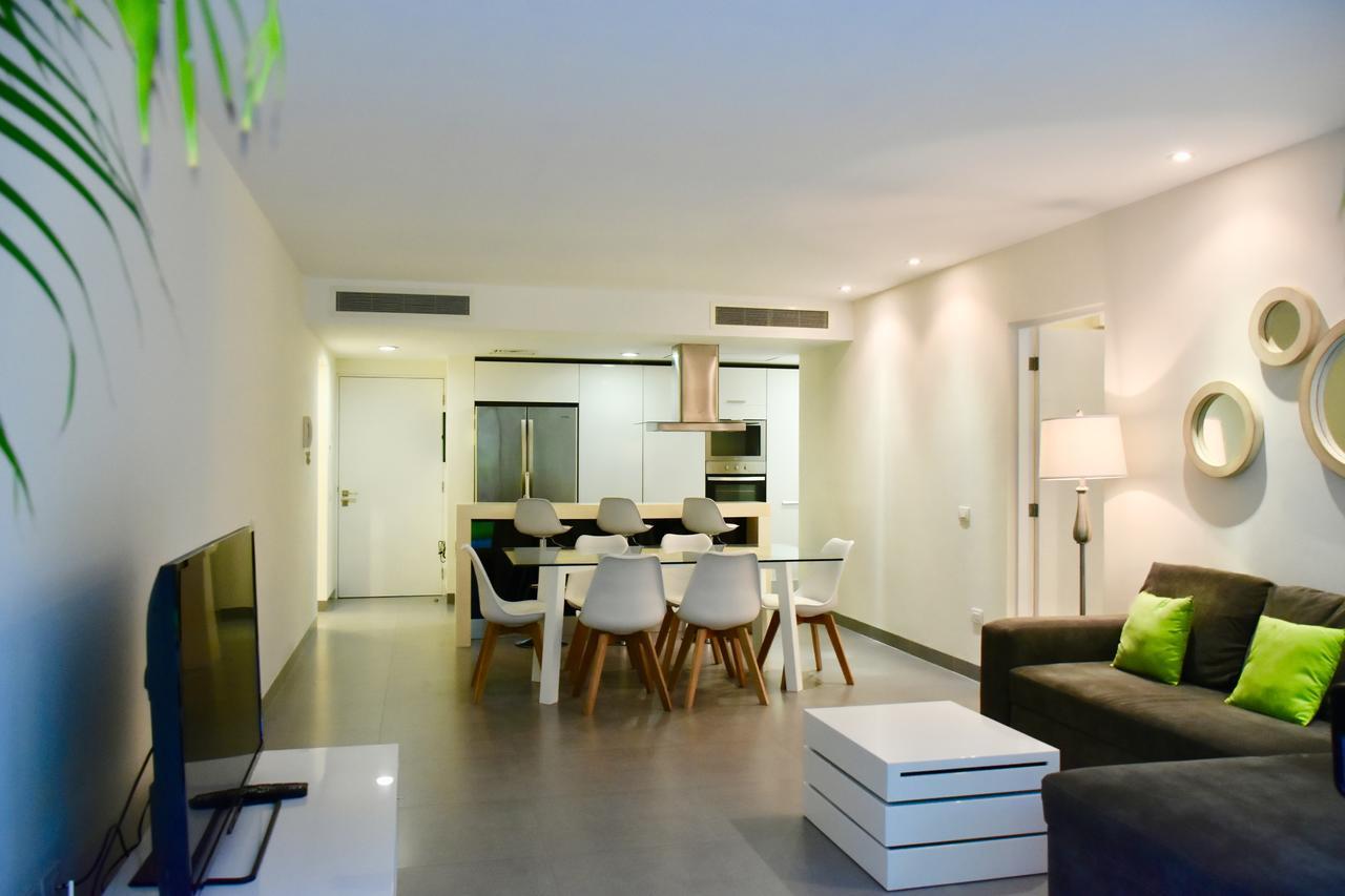 Apartment Family Getaway At Nick Price Residences