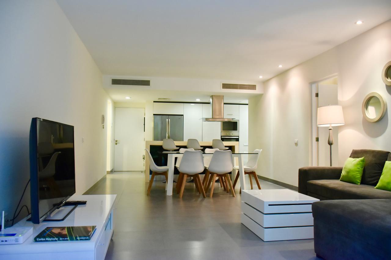Family Getaway At Nick Price Residences Apartment