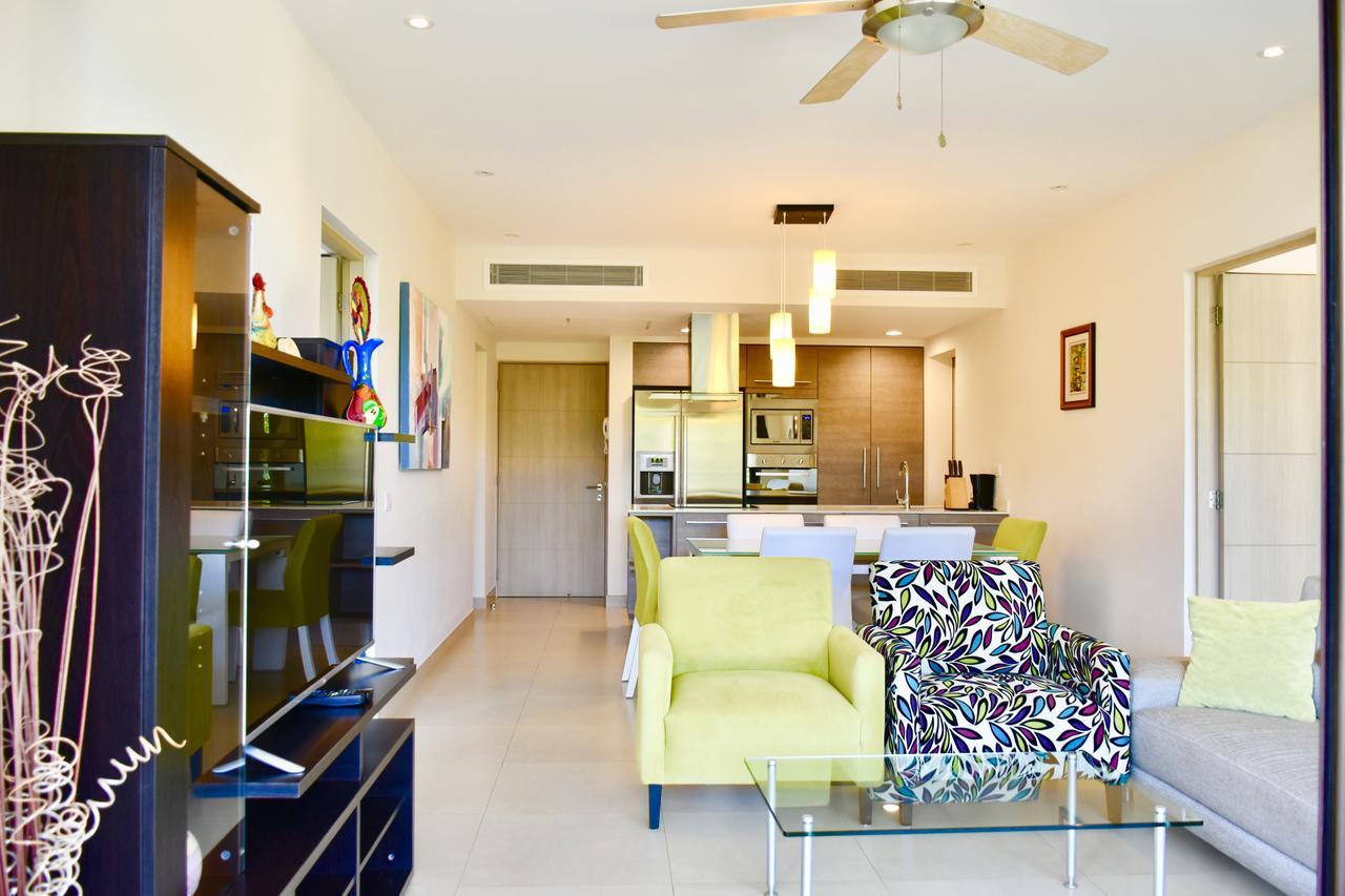 Family Getaway At Nick Price Residences *