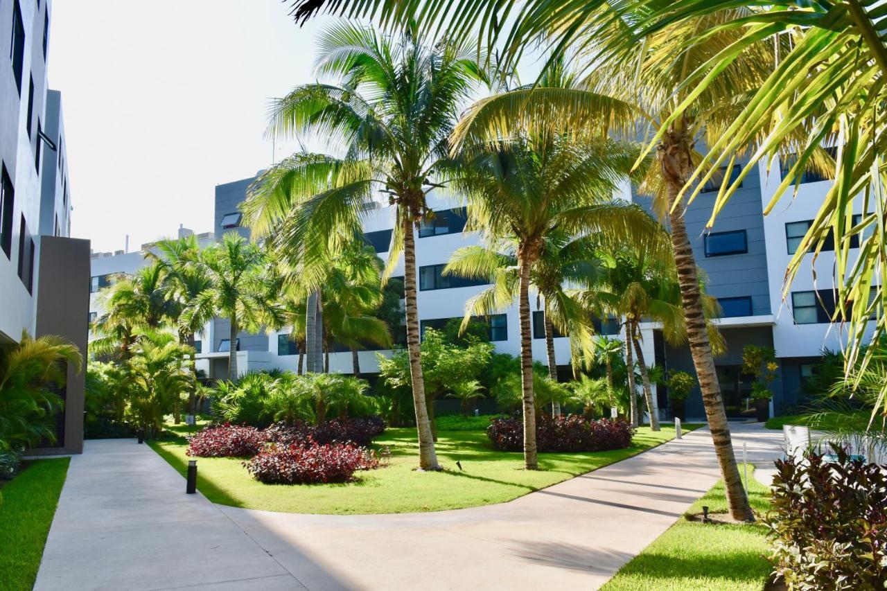Family Getaway At Nick Price Residences Apartment Playa del Carmen