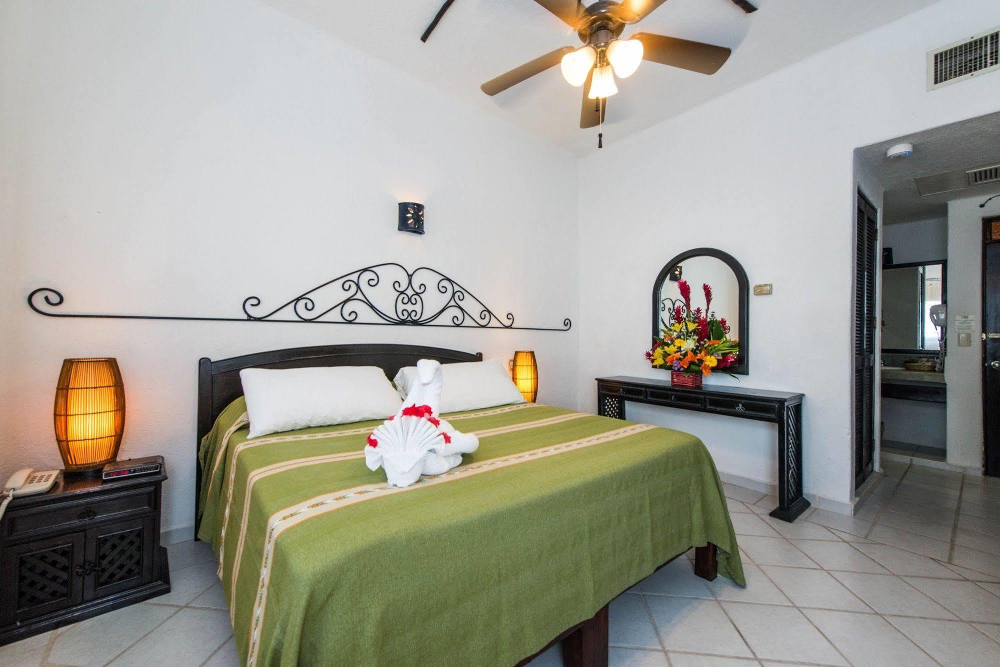Hotel Aventura Mexicana 3*