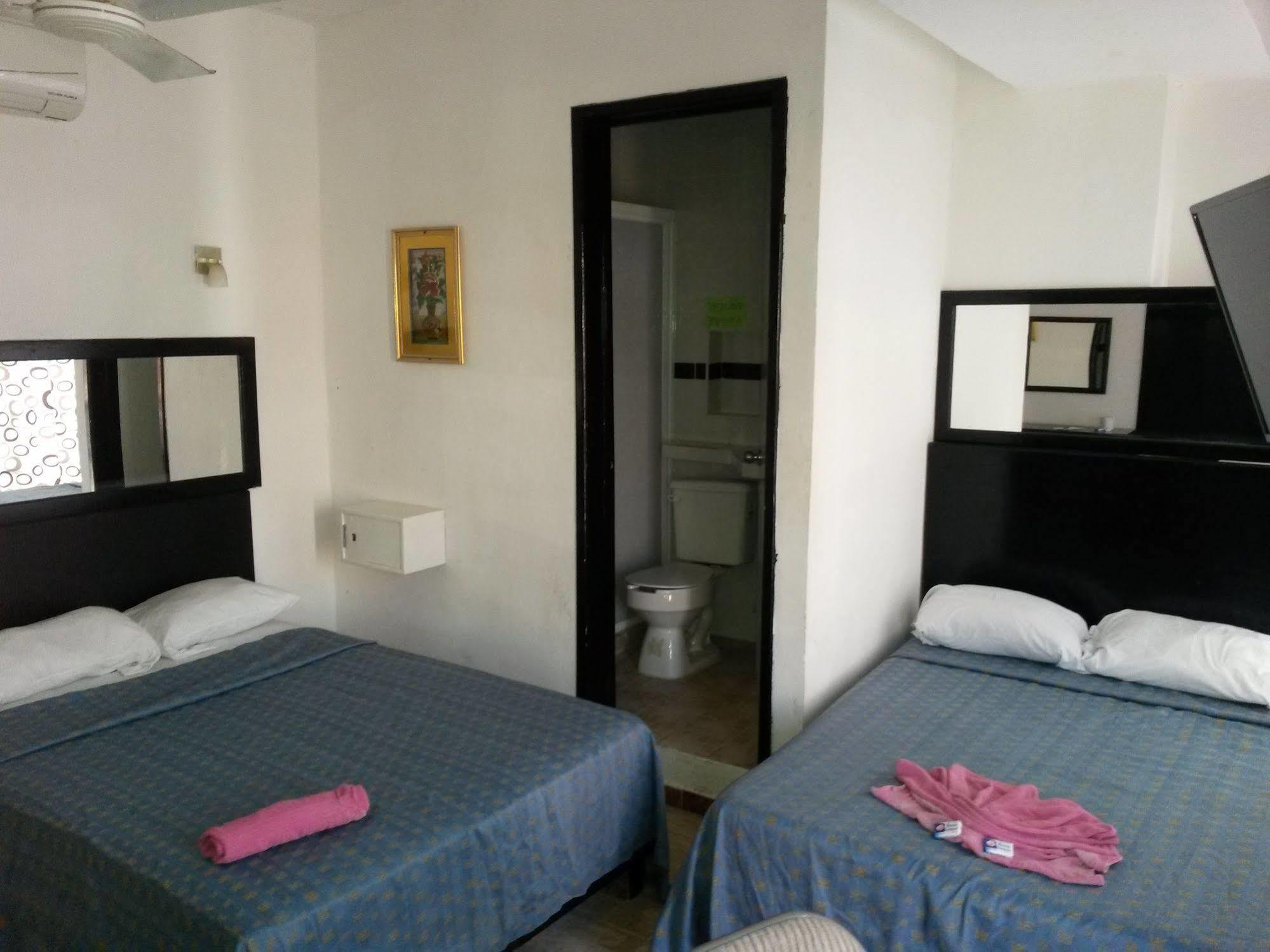 Hacienda Agua Azul Hotel Playa del Carmen