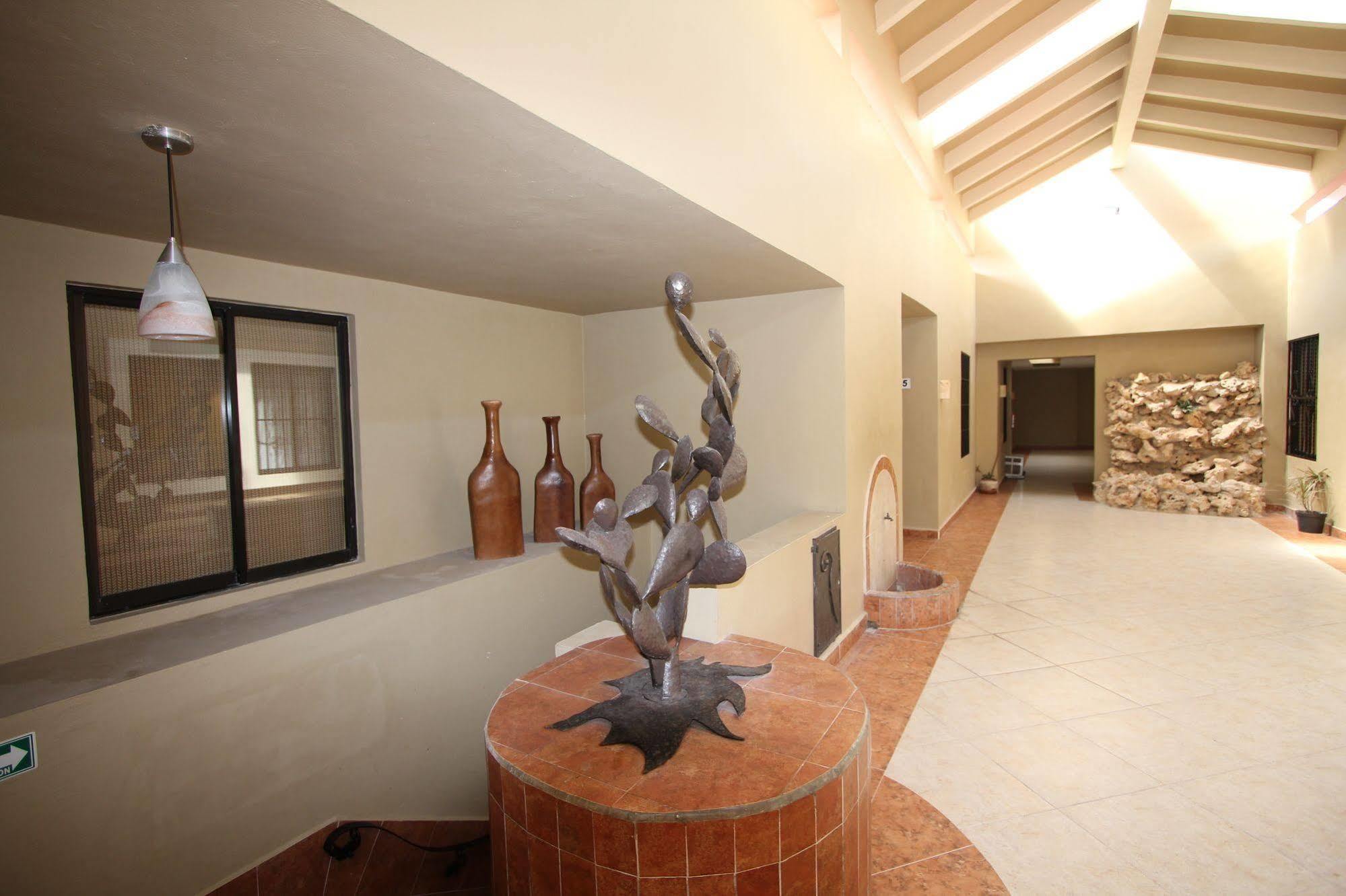 Plaza Marina Hotel 3*