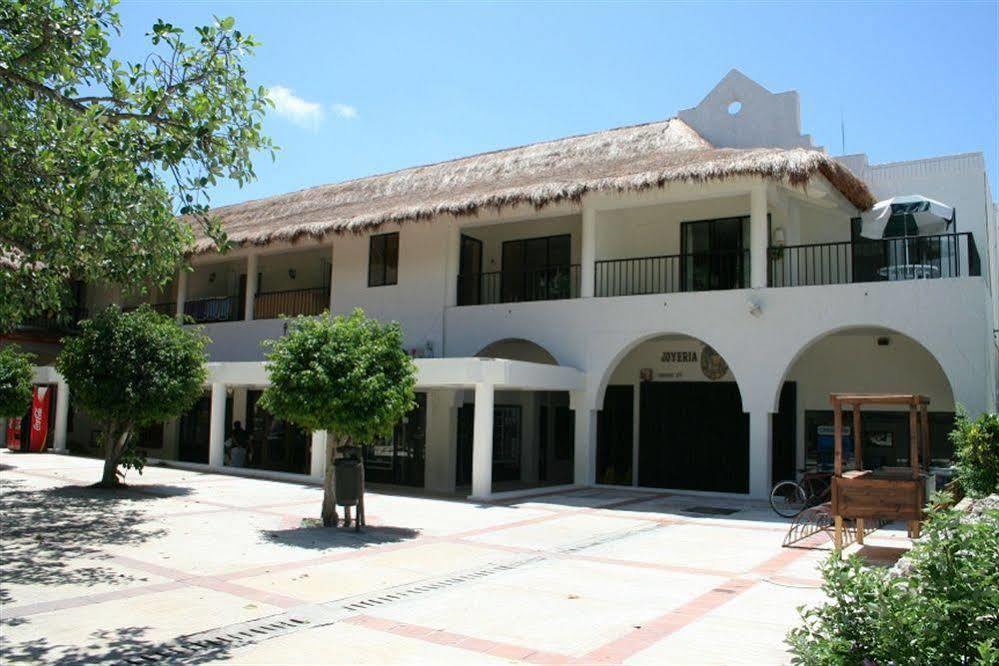 Hotel Plaza Marina 3*