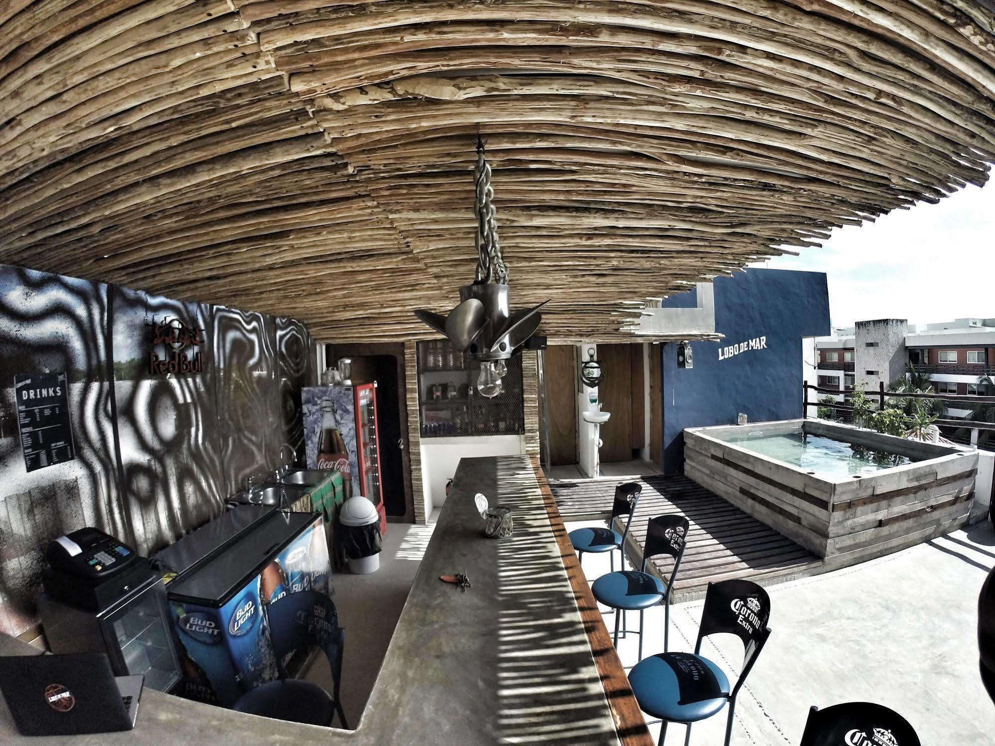 Hostel Lobo De Mar *