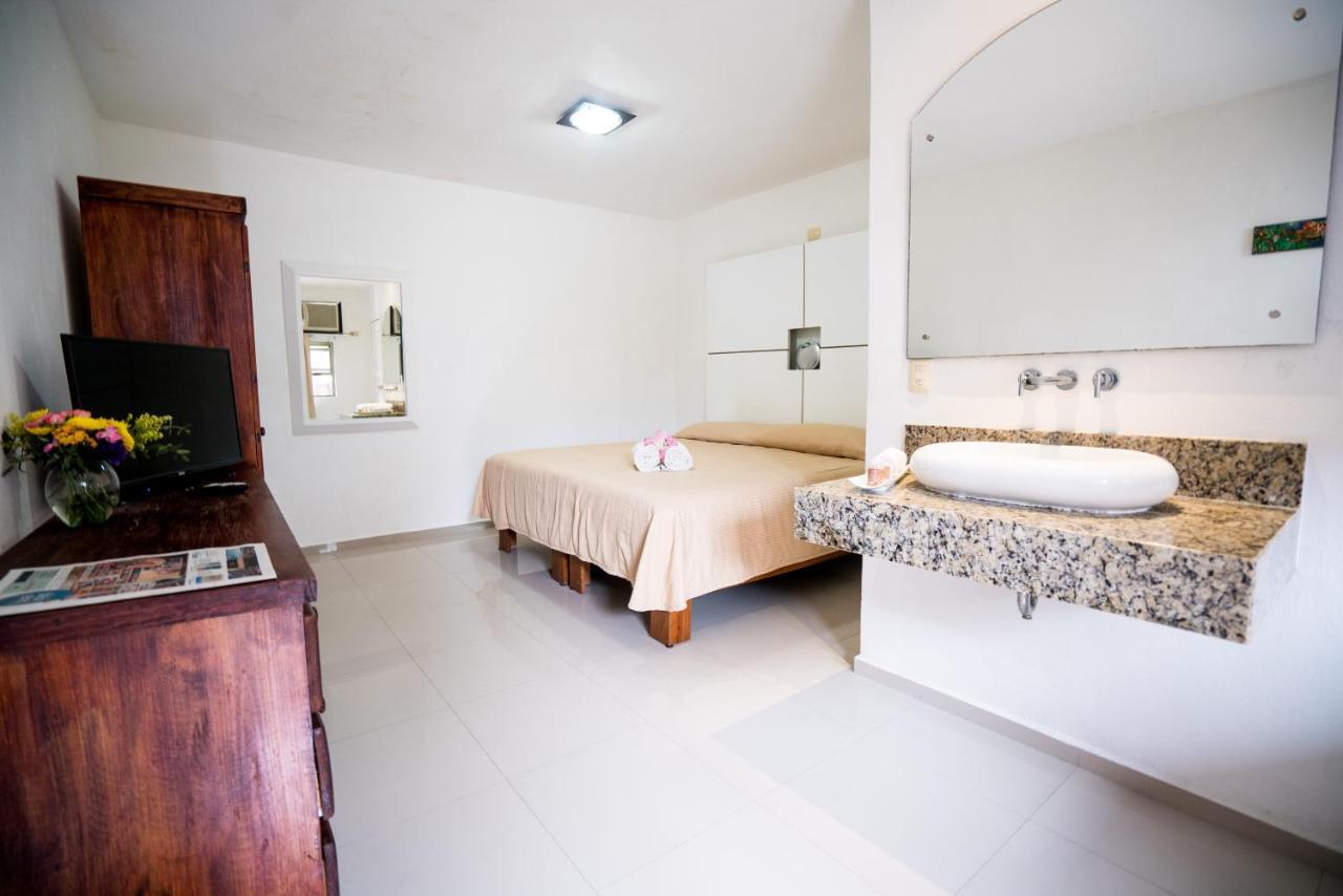 Ahava Hotel