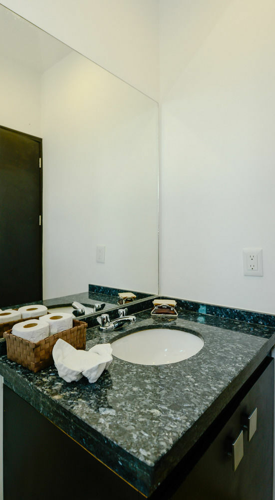Blue Aparthotel 2*