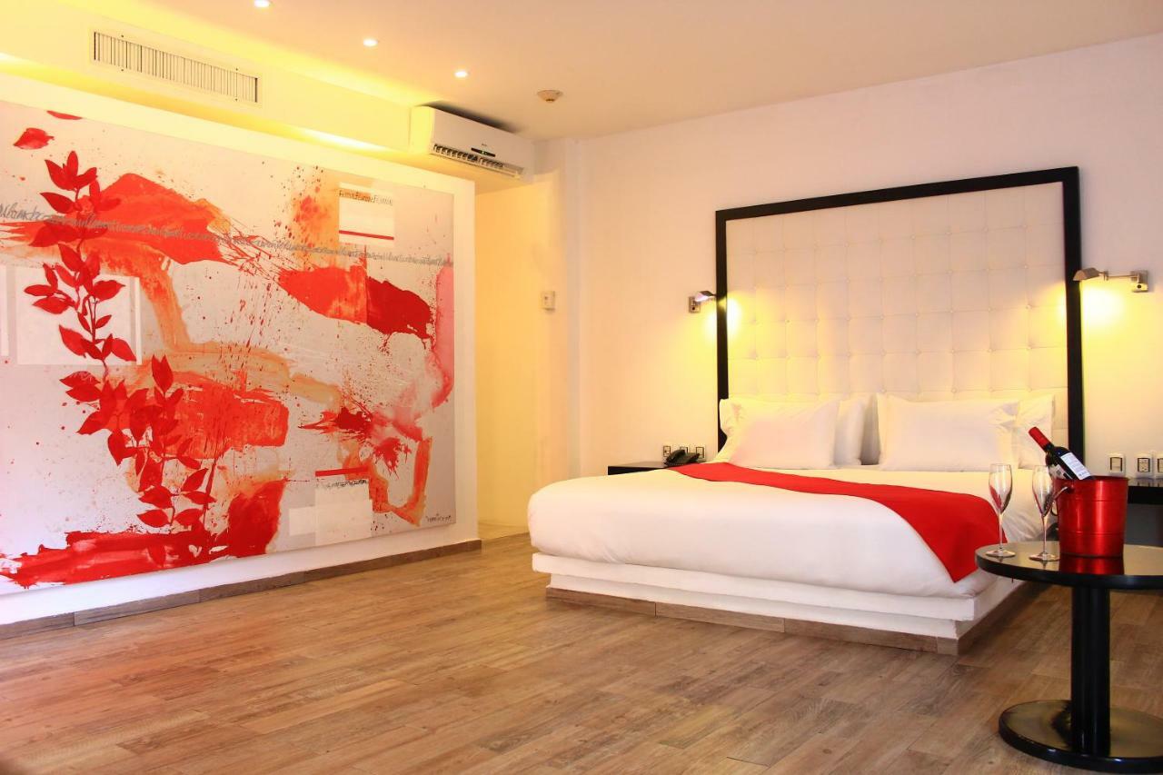 In Fashion & (adults Only) Khách sạn 4*