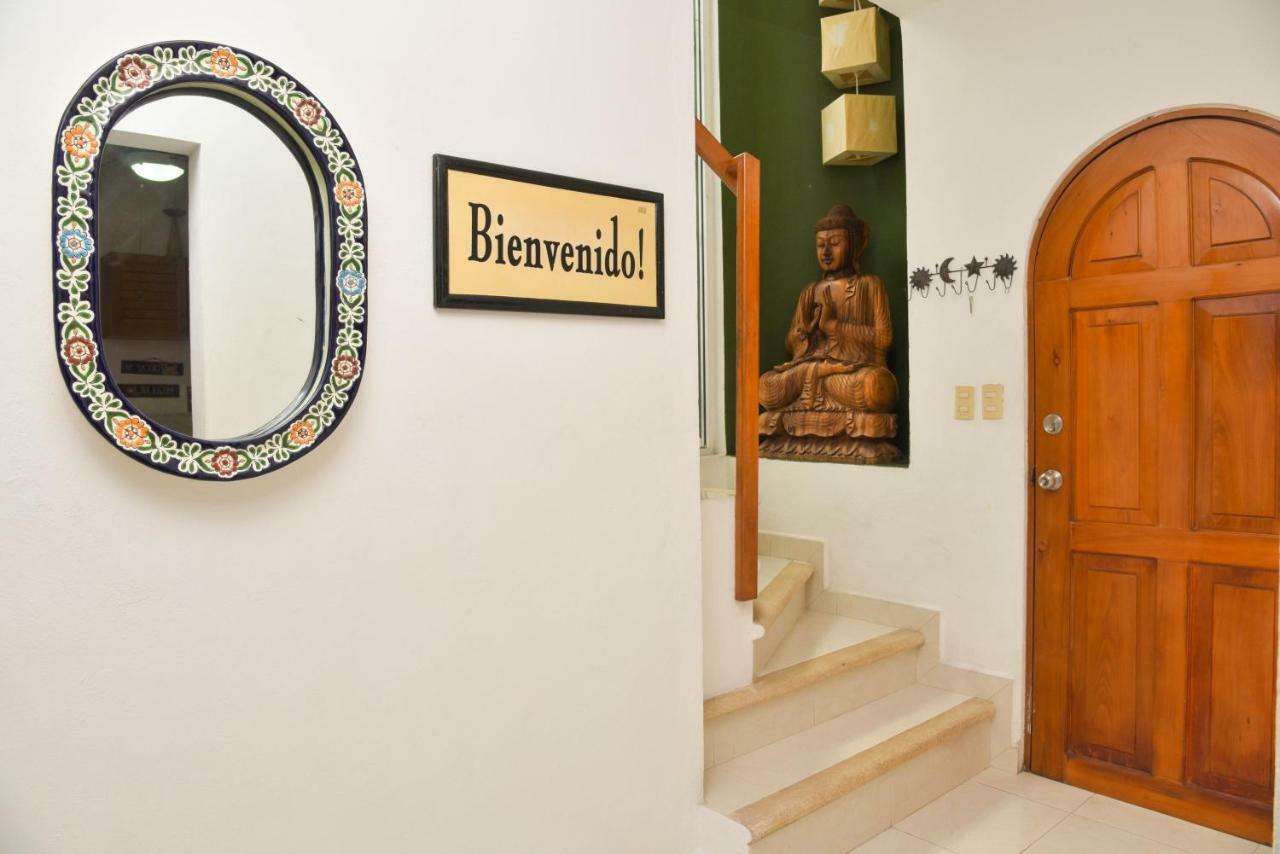Playa Vintage Bed & Breakfast *