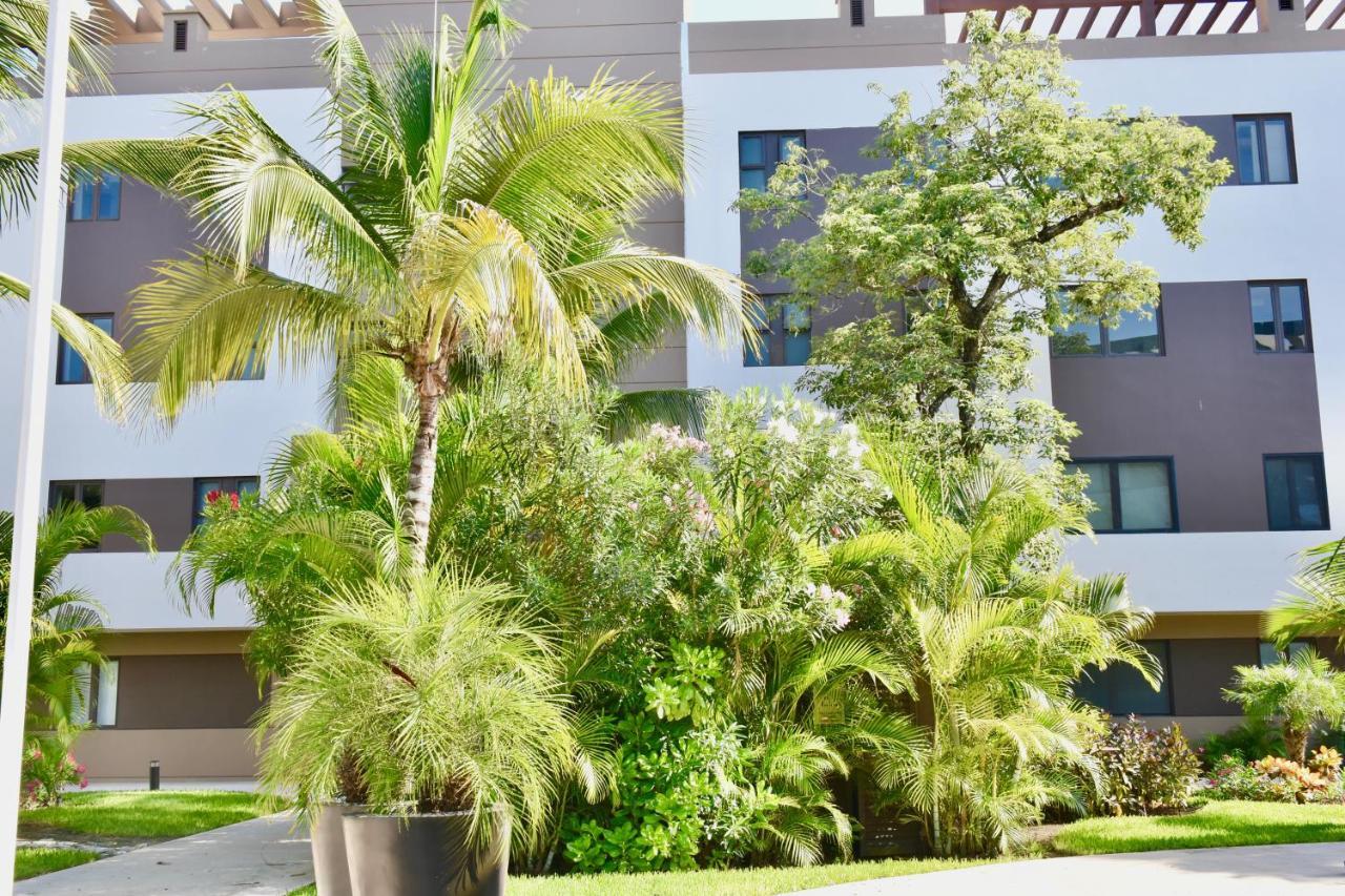 Apartment Family Getaway At Nick Price Residences