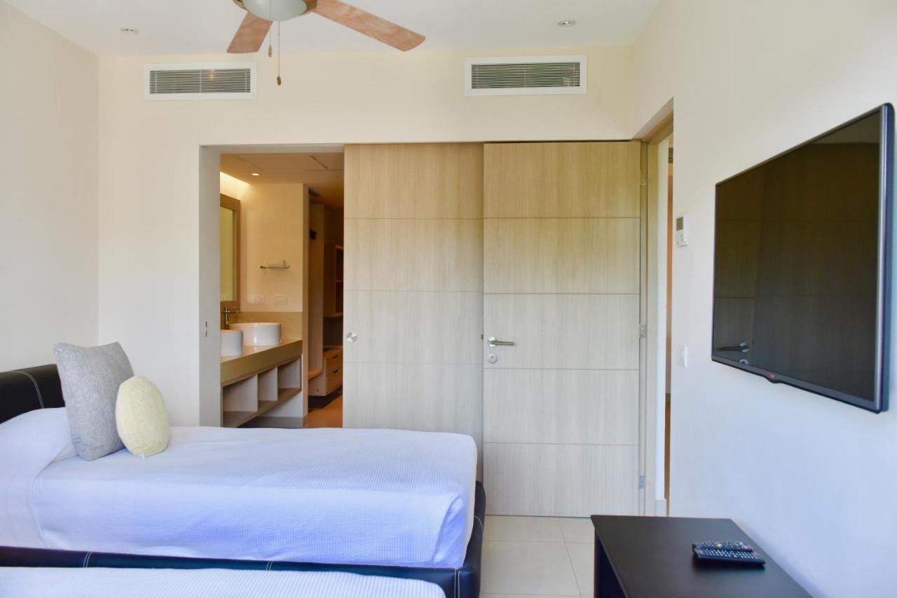 Family Getaway At Nick Price Residences Apartment