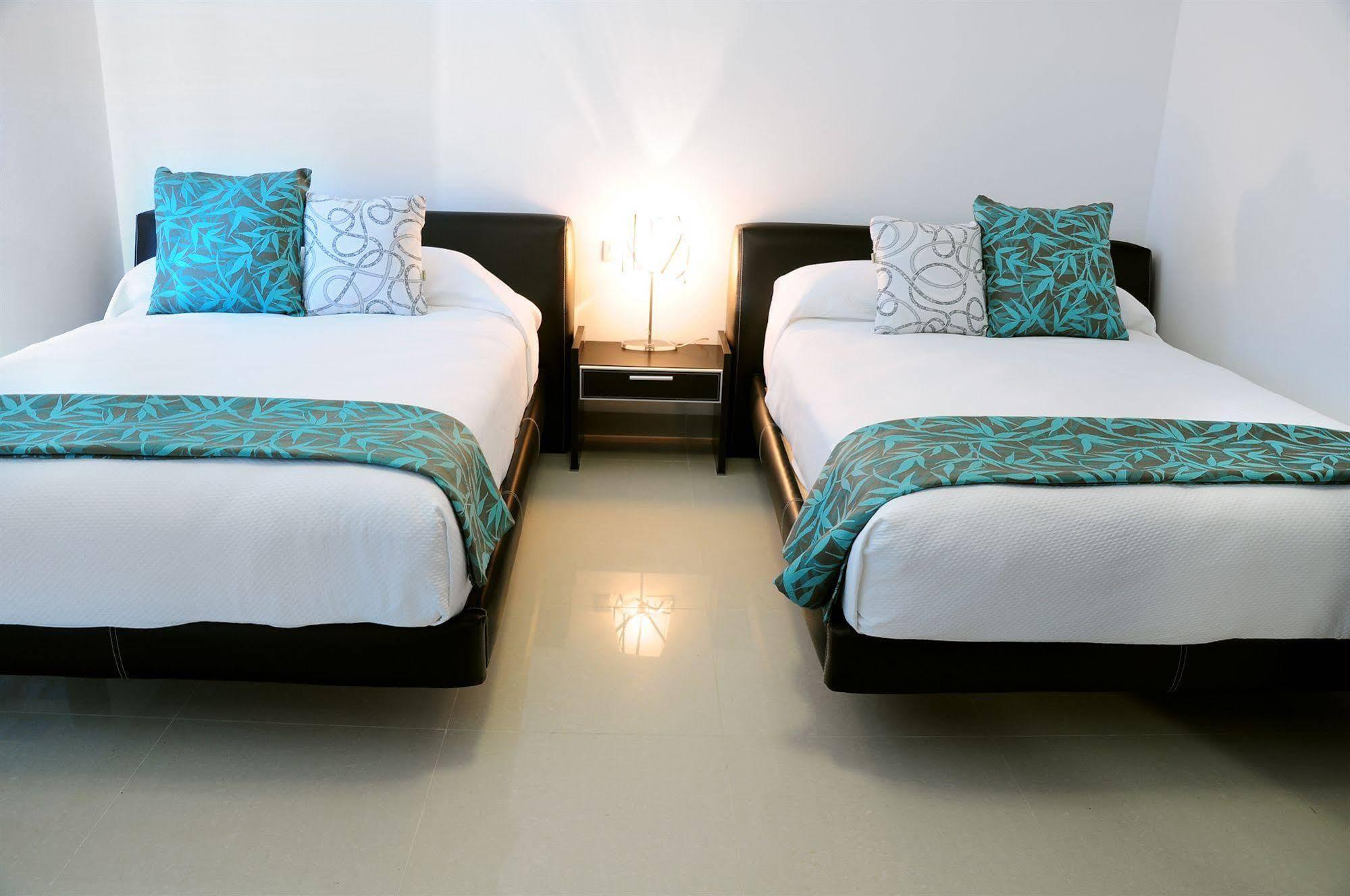 Mareazul Family Beach Condohotel 4*