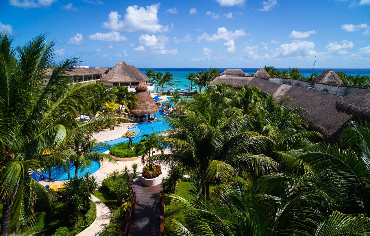 The Reef Coco & 4*