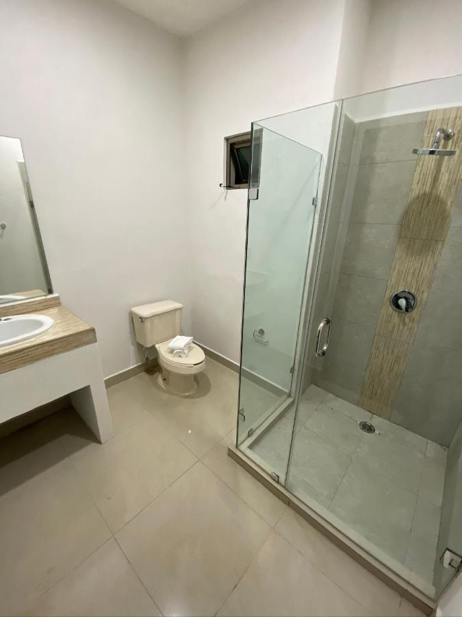Khách sạn Ambra