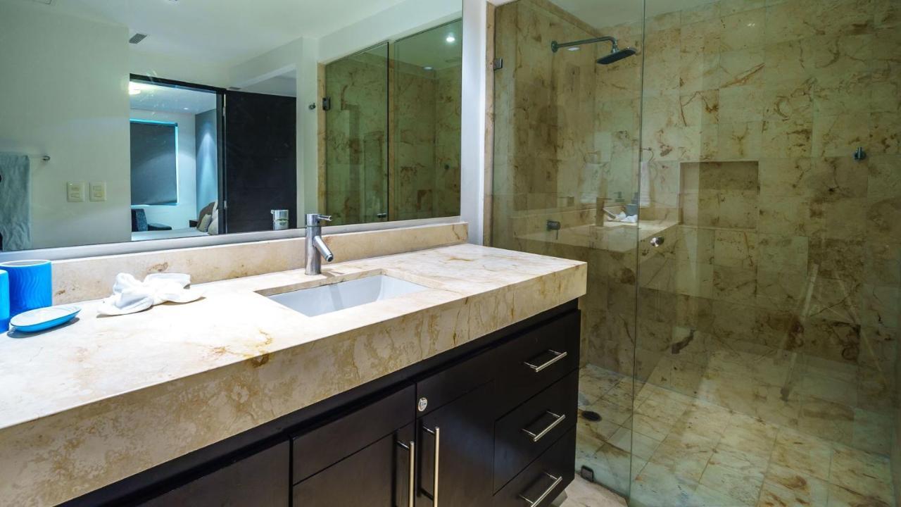 Elements Penthouse 23 Căn hộ *