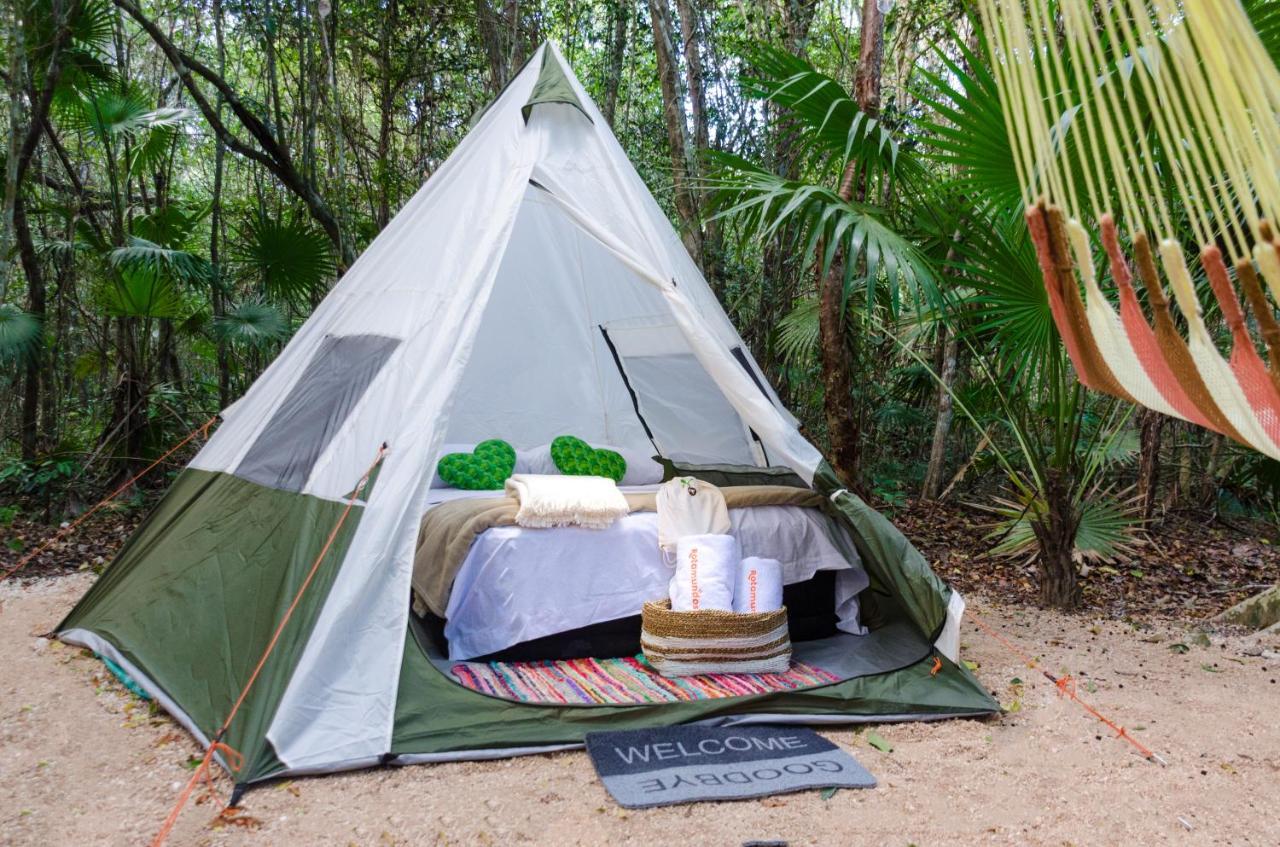 Rotamundos Mama Loomm Luxury tent Playa del Carmen