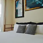 Newport House Playa Boutique Hotel