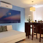 Hotel The Palm (Adults Only)