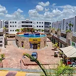 Plaza Paraiso by Playa Moments