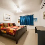 Peregrina - 3 Bedroom Condo In Center Of Playa Del Carmen