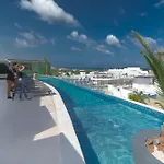 Luxurious & Attractive The Shore I