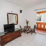 1Br Apt With Balcony And Terrace, 1 Block From 5Th Av