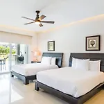 3Br Home With Private Pool Beach And Resort Amenities
