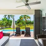3Br Home With Private Pool Beach And Resort Amenities