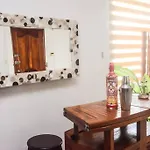 Casa Con Alberca Y Amplio Espacio Para Tu Familia