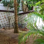 Spacious King Room Near Beach & Quinta