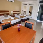 Sunrise 42 Suites By Holiday In Playa