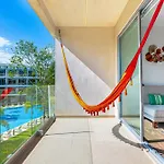 Breeze Retreat Tl B207