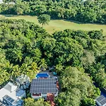 Villa Holiday, Weekly Monthly Discount Private Pool, Bbq, Family Friendly