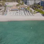 Condo Cerca De Coco Beach