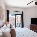 Luna Encantada