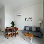 Ideal Area, Rooftop Plunge Pool, 4 Blocks From 5Th