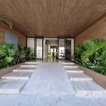 Luxury Apartment 2Br In Pdc, Steps From Beach