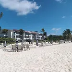 Condo Beach Front 2Br 3Bath Family Big Pool Jacuzzi Tenis Gym Spa