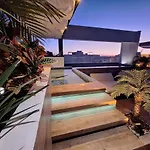 George Luxury Condo