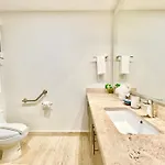 Syrena Condo Rentals